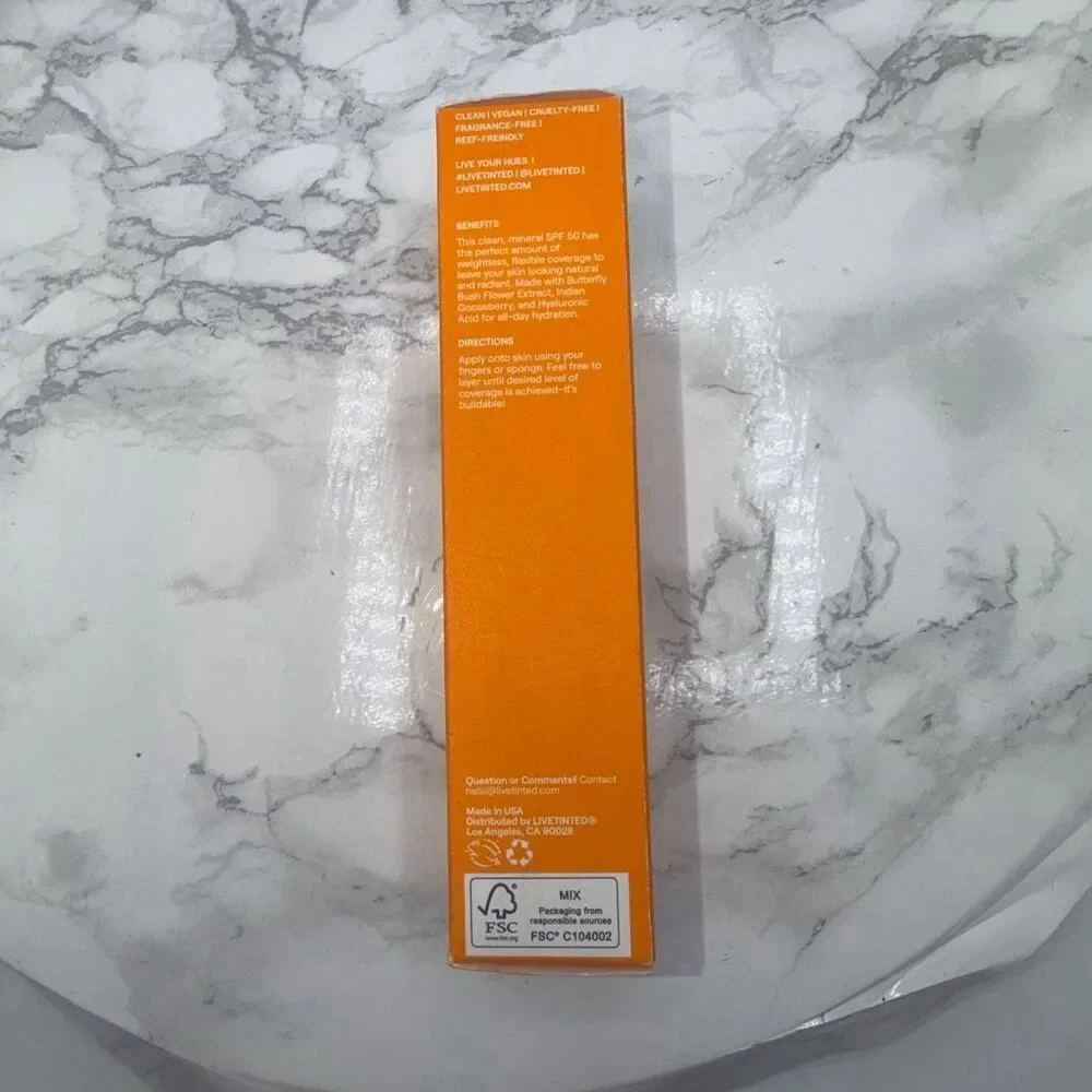 LIVE TINTED Hueguard Tint Mineral Sunscreen in Shade 01- 40mL/1.35 Fl oz NEW!